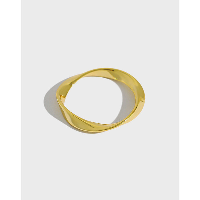 Minimalist Mobius Twisted  Female Silver Ring